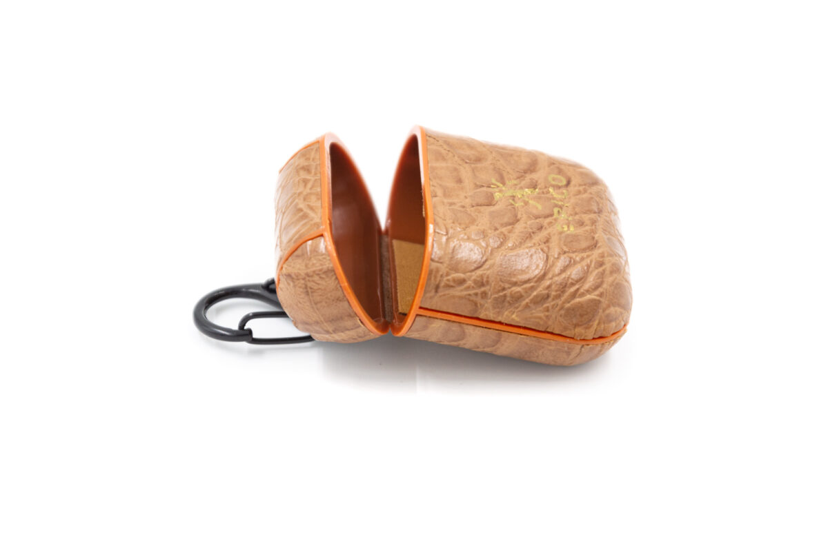 airpods brown -2 Brown leather case for AirPods with leather